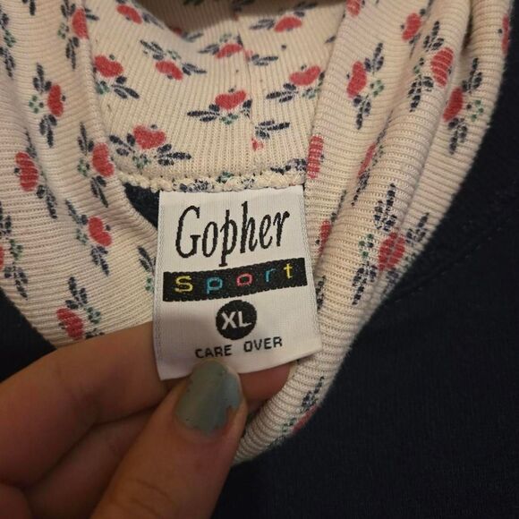 Vintage Retro 1980s Gopher Sport Nurses Care Patchwork Turtleneck Sweater - Picture 4 of 5